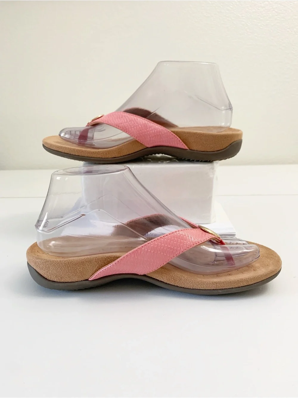 Vionic “Hilda” Women’s Flip Flop Sandals ~ 7.5